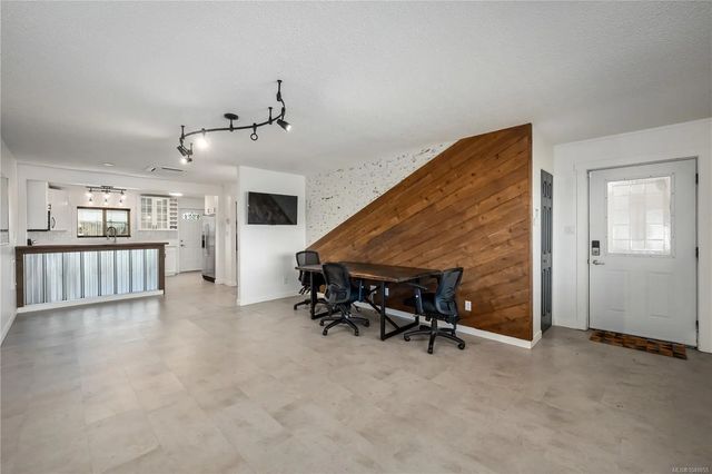 4 of 54 - 2206/2204 Petersen Pl, Nanaimo, BC