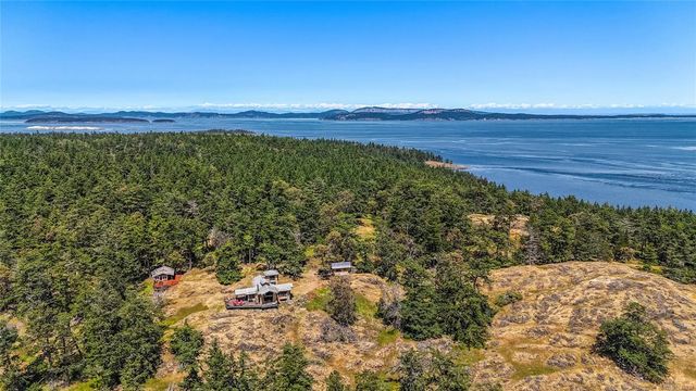 3 of 45 - 730 Treetops Spur, Sidney Island, BC