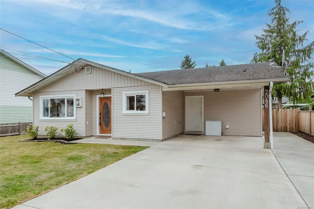 2086 Eardley Rd, Campbell River