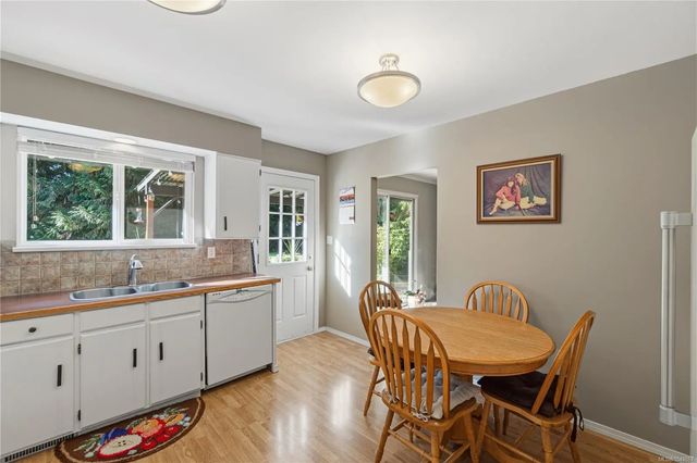 4 of 38 - 1164 Dobler Rd, Parksville, BC