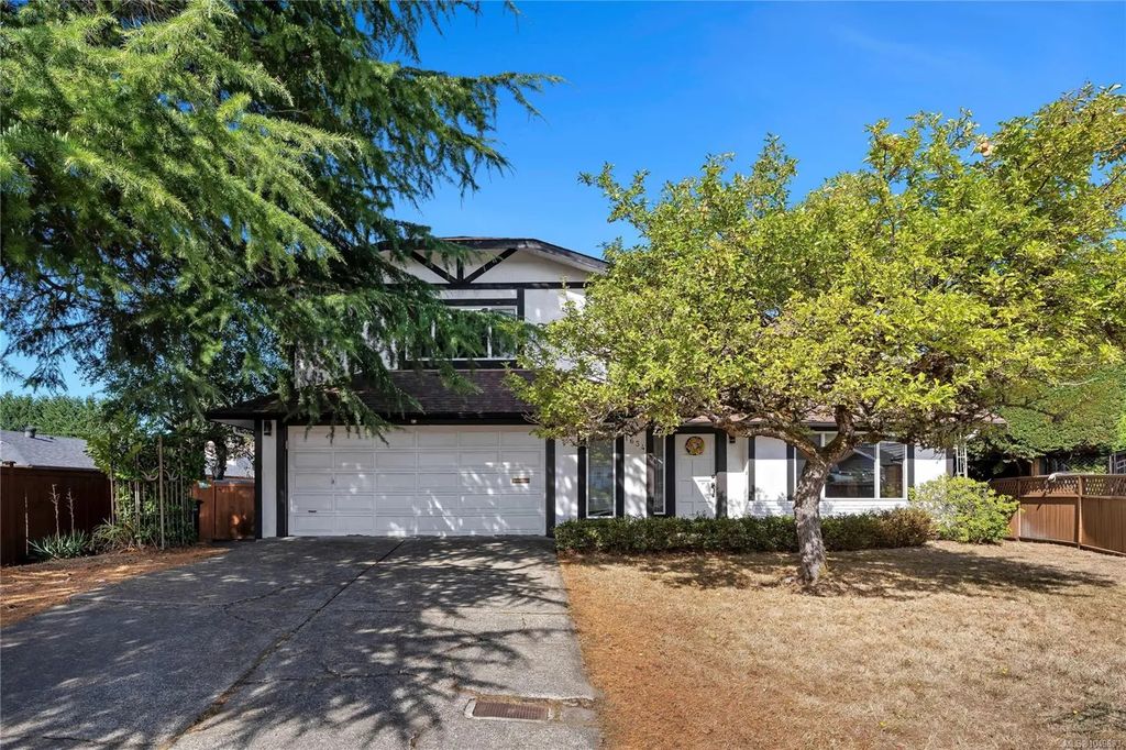 1634 Tasco Close, Saanich