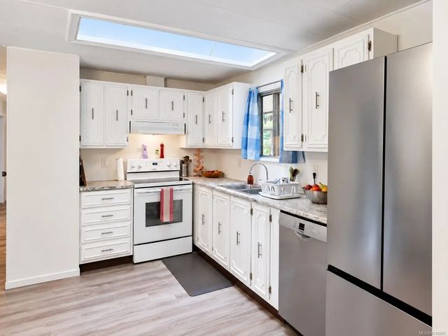 2 of 64 - 3897 Searidge Pl, Campbell River, BC