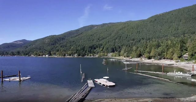 2 of 38 - 8290 Sa-seen-os Rd 3, Youbou, BC