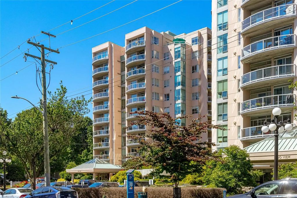 1010 View St 1003, Victoria