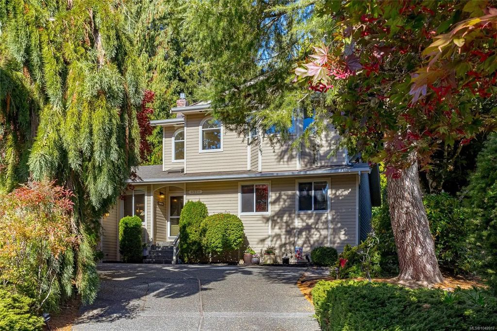 8571 Kingcome Cres, North Saanich