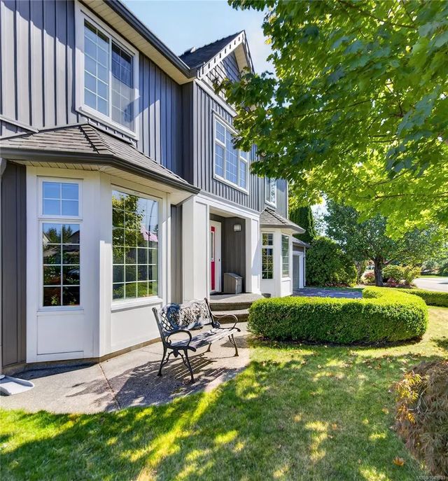 4 of 99 - 1000 Kingsley Cres, Comox, BC