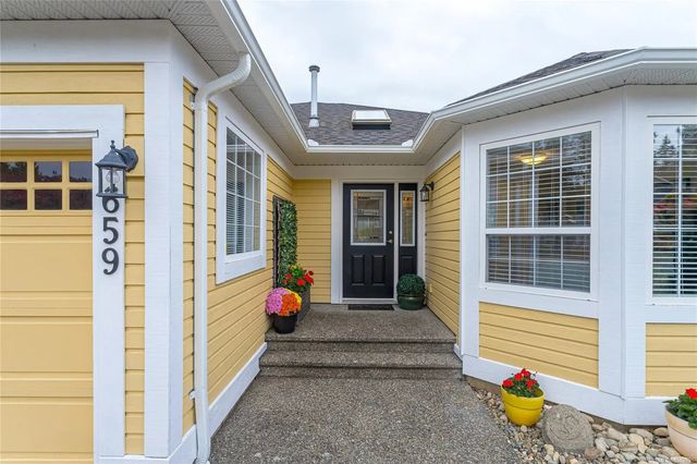 3 of 50 - 659 Windward Way, Qualicum Beach, BC