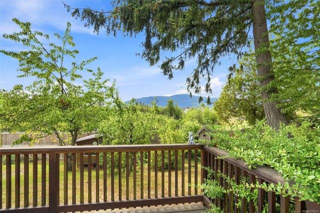 5 of 41 - 2247 Rosstown Rd, Nanaimo, BC