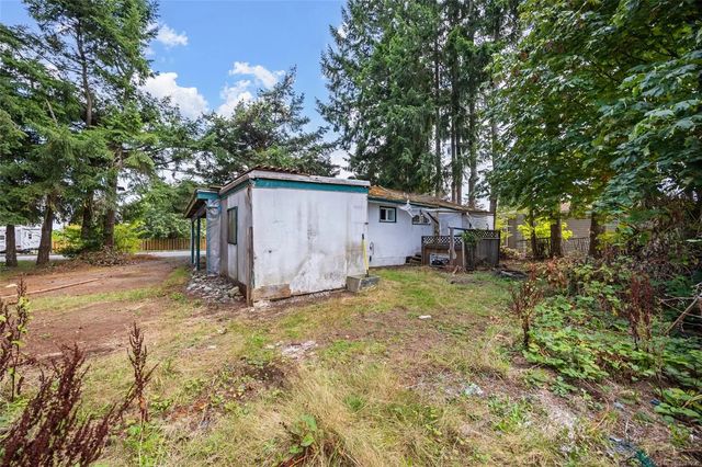 3 of 13 - 224 Westgate Rd, Campbell River, BC