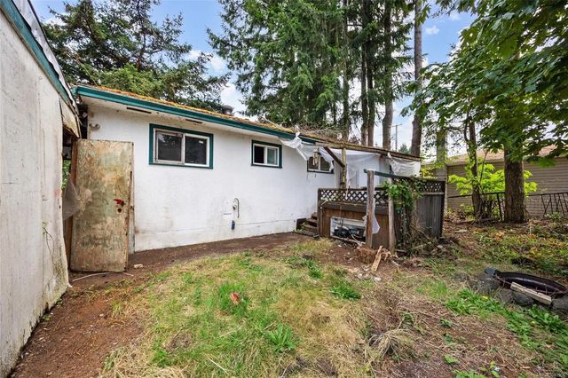 5 of 13 - 224 Westgate Rd, Campbell River, BC