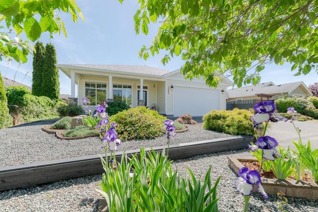 2 of 60 - 1085 Tara Cres, Parksville, BC