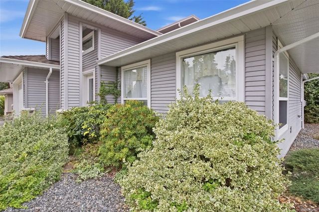 3 of 39 - 1863 White Blossom Way, Nanaimo, BC