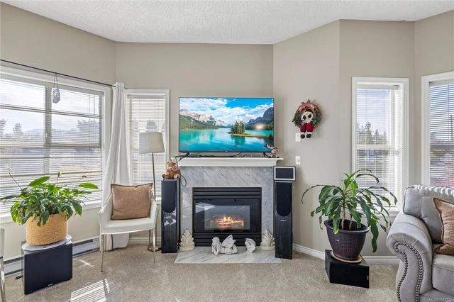 4 of 46 - 220 Island Hwy W 405, Parksville, BC