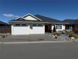 720 Russell Rd 3, Ladysmith