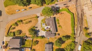 2565 Departure Bay Rd, Nanaimo