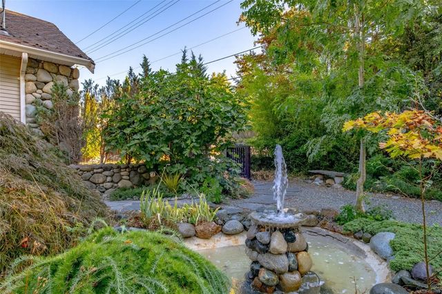 3 of 63 - 821 Park Ave, Nanaimo, BC