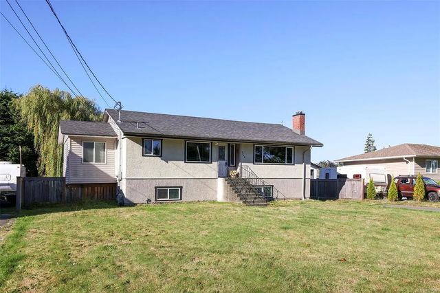 5 of 41 - 3648 Island Hwy S, Campbell River, BC