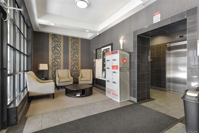 3 of 26 - 930 Yates St 505, Victoria, BC