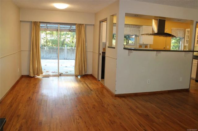 4 of 27 - 1620 Cowichan Bay Rd, Cowichan Bay, BC