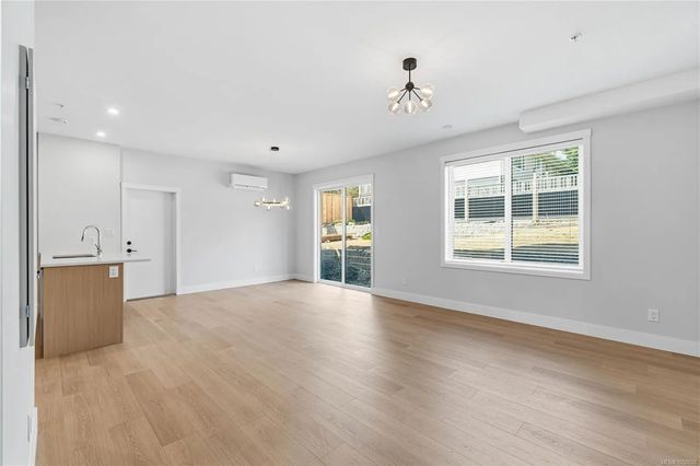 4 of 30 - 163 Alberta Rd, Nanaimo, BC