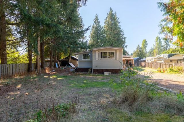 2 of 16 - 2187 Fishers Dr, Nanaimo, BC