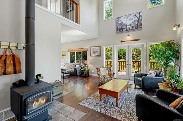 3 of 70 - 2835 Olympic Rd, Qualicum Beach, BC
