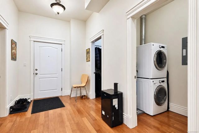2 of 15 - 1602 Quadra St 209, Victoria, BC