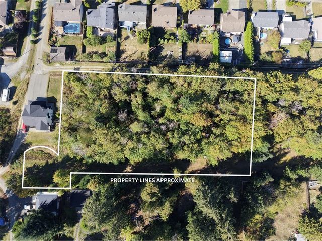 4 of 6 - 2201 11th Ave, Port Alberni, BC