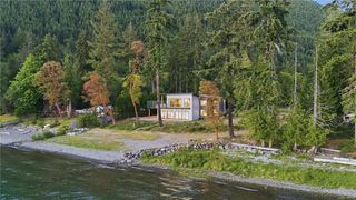 8394 Sa-seen-os Rd, Youbou