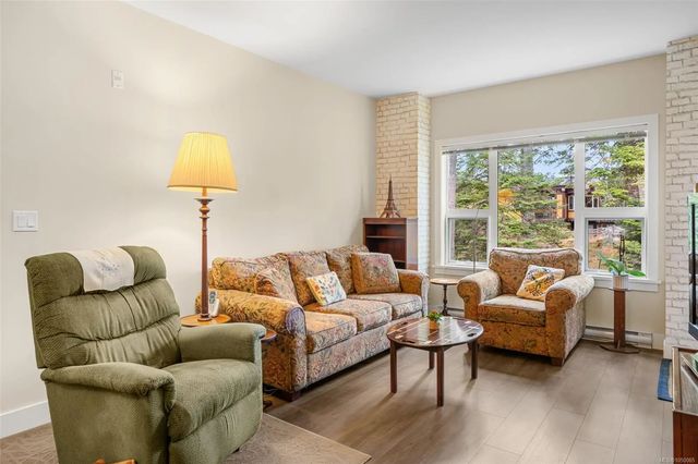 3 of 36 - 1900 Watkiss Way 306, View Royal, BC