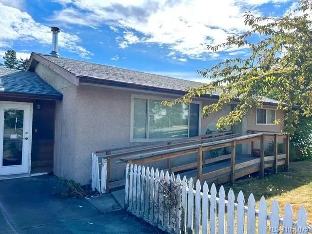 2 of 14 - 160 Moilliet St S, Parksville, BC