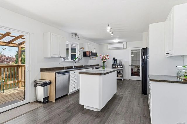 2 of 53 - 920 Watson Cres, Campbell River, BC