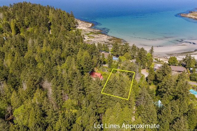 3 of 27 - 7690 Anderson Dr, Hornby Island, BC