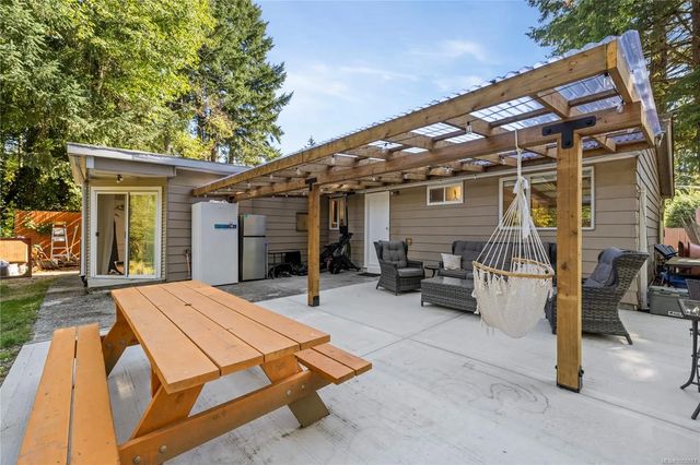 3 of 32 - 608 Brookeside Pl, Nanaimo, BC