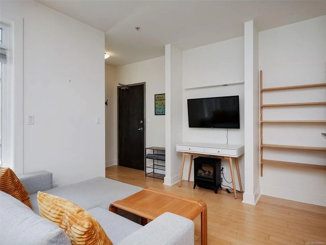 3 of 26 - 1022 Fort St 203, Victoria, BC