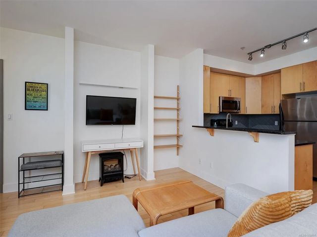 5 of 26 - 1022 Fort St 203, Victoria, BC
