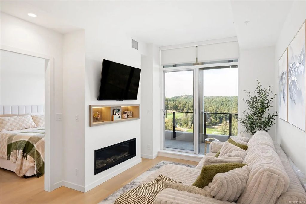 2000 Hannington Rd 1412, Langford