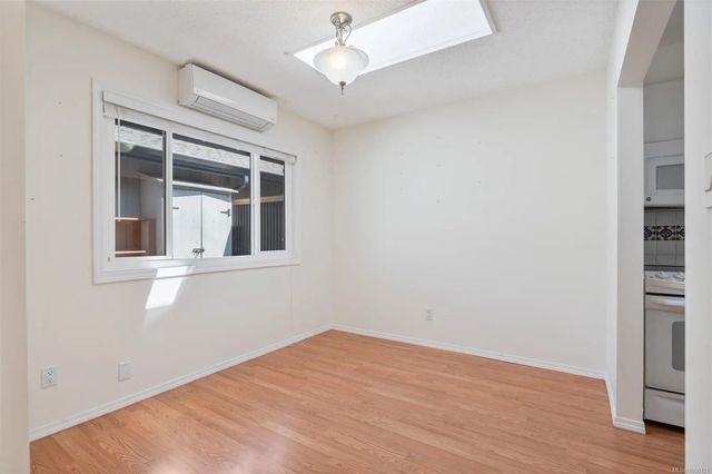 4 of 37 - 1184 Clarke Rd 4, Central Saanich, BC