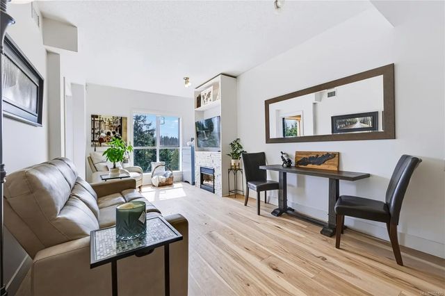 4 of 45 - 1400 Lynburne Pl 706, Langford, BC