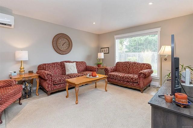 4 of 27 - 7586 Tetayut Rd 61, Central Saanich, BC