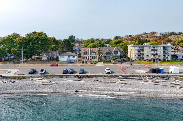2 of 63 - 1518 Dallas Rd, Victoria, BC