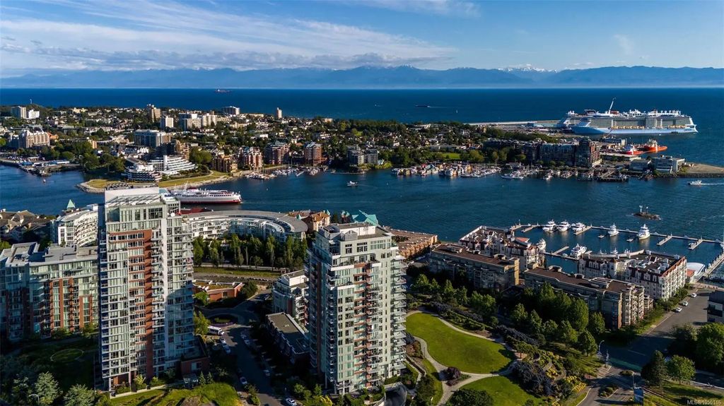 60 Saghalie Rd 705, Victoria