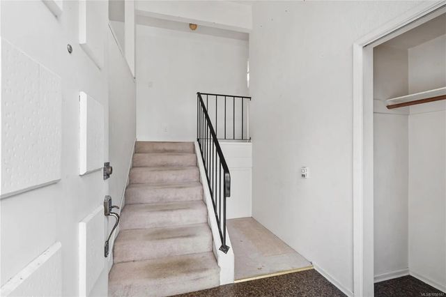 4 of 50 - 3931 Braefoot Pl, Saanich, BC