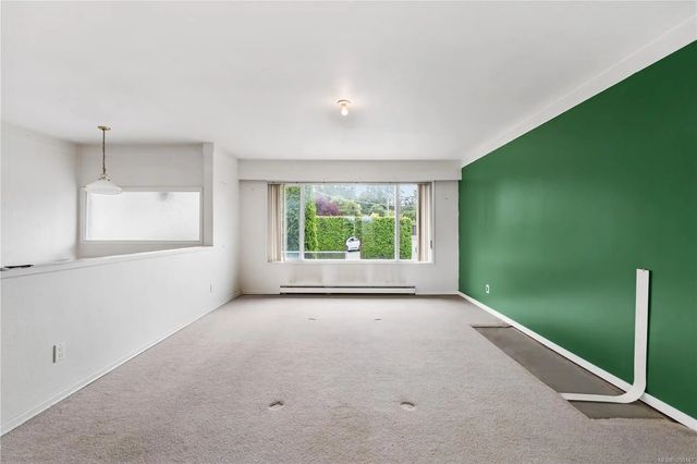5 of 50 - 3931 Braefoot Pl, Saanich, BC
