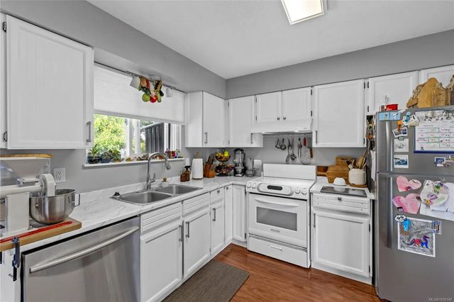 3 of 44 - 384 Mckillop Dr, Parksville, BC