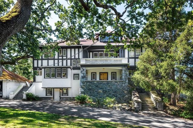 2 of 5 - 515 Foul Bay Rd, Victoria, BC