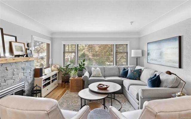 3 of 49 - 1461 Derby Rd, Saanich, BC