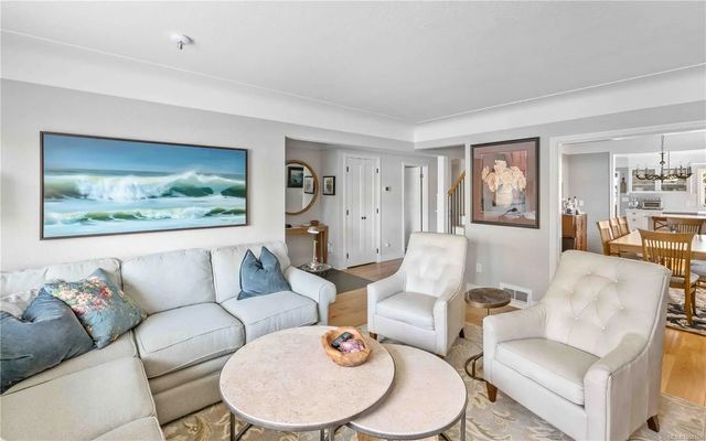 4 of 49 - 1461 Derby Rd, Saanich, BC