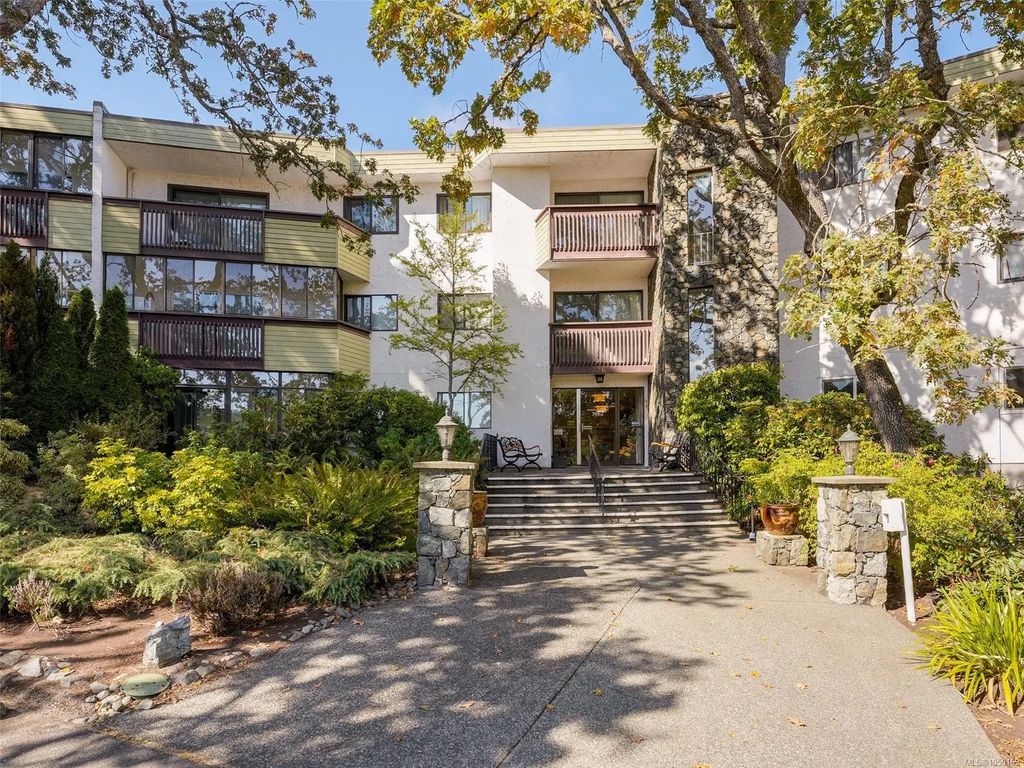 3962 Cedar Hill Rd 312, Saanich