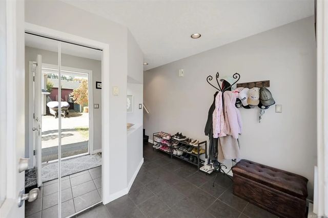 2 of 42 - 2326 Hoylake Cres, Langford, BC